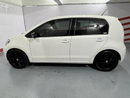 VOLKSWAGEN - UP 1.0 TSI MOVE UP 12V FLEX 4P MANUAL - 2016/2017 - BRANCA - R$ 61.900,00