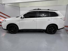 MITSUBISHI - OUTLANDER 3.0 GT 4X4 V6 24V 4P AUTOMÁTICO - 2014/2014 - BRANCA - R$ 78.900,00