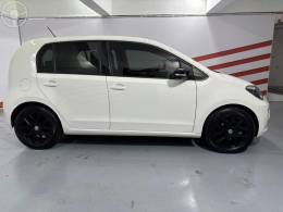 VOLKSWAGEN - UP 1.0 TSI MOVE UP 12V FLEX 4P MANUAL - 2016/2017 - BRANCA - R$ 61.900,00