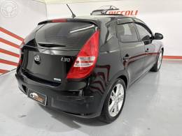 HYUNDAI - I30 2.0 MPFI GLS 16V 4P AUTOMÁTICO - 2010/2011 - PRETA - R$ 47.900,00