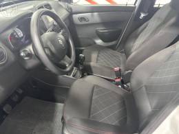 RENAULT - KWID 1.0 12V SCE FLEX ZEN MANUAL - 2021/2022 - BRANCA - R$ 49.900,00