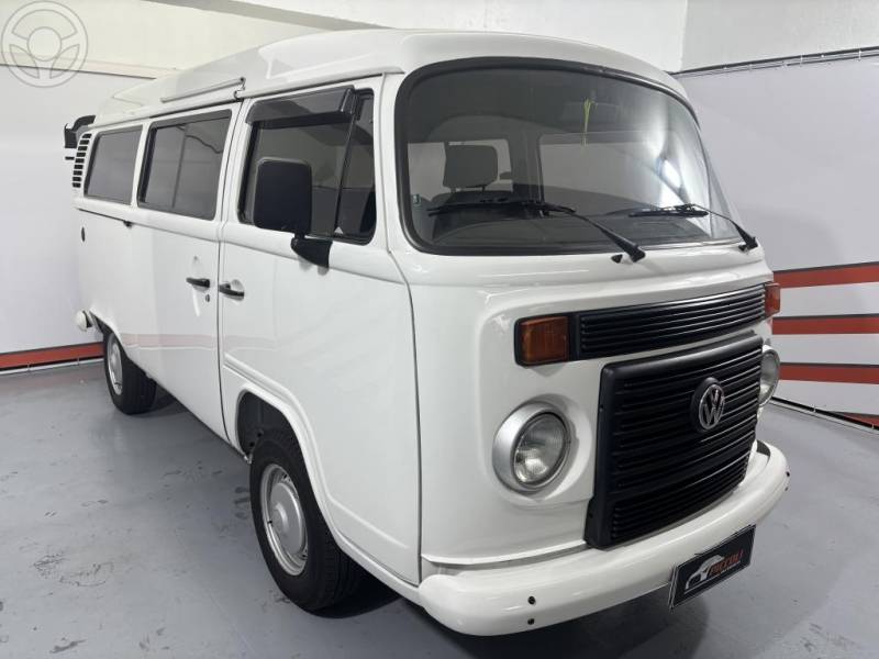 VOLKSWAGEN - KOMBI 1.4 MI STD 8V FLEX 4P MANUAL - 2009/2009 - BRANCA - R$ 69.900,00