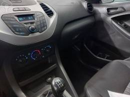 FORD - KA 1.0 SE PLUS 12V FLEX 4P MANUAL - 2017/2018 - BRANCA - R$ 43.900,00