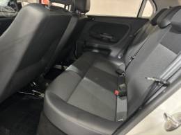 VOLKSWAGEN - GOL 1.6 MSI TOTALFLEX TRENDLINE 4P MANUAL - 2021/2022 - BRANCA - R$ 58.900,00