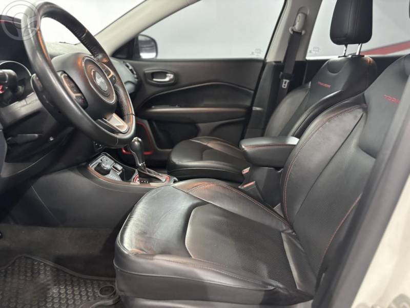 JEEP - COMPASS 2.0 TRAILHAWK TD350 TURBO DIESEL 4X4 4P AUTOMÁTICO - 2021/2021 - BRANCA - R$ 126.900,00