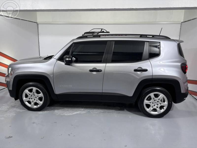 JEEP - RENEGADE 1.3 SPORT T270 16V TURBO FLEX 4P AUTOMÁTICO - 2023/2023 - PRATA - R$ 105.900,00