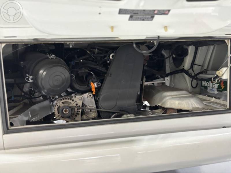 VOLKSWAGEN - KOMBI 1.4 MI STD 8V FLEX 4P MANUAL - 2009/2009 - BRANCA - R$ 69.900,00