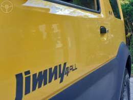 SUZUKI - JIMNY 1.3 4ALL 4X4 16V 2P MANUAL - 2018/2019 - AMARELA - R$ 88.900,00