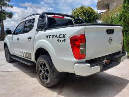 NISSAN - FRONTIER 2.5 SV ATTACK 4X4 CD TURBO ELETRONIC DIESEL 4P AUTOMÁTICO - 2023/2024 - BRANCA - R$ 207.900,00