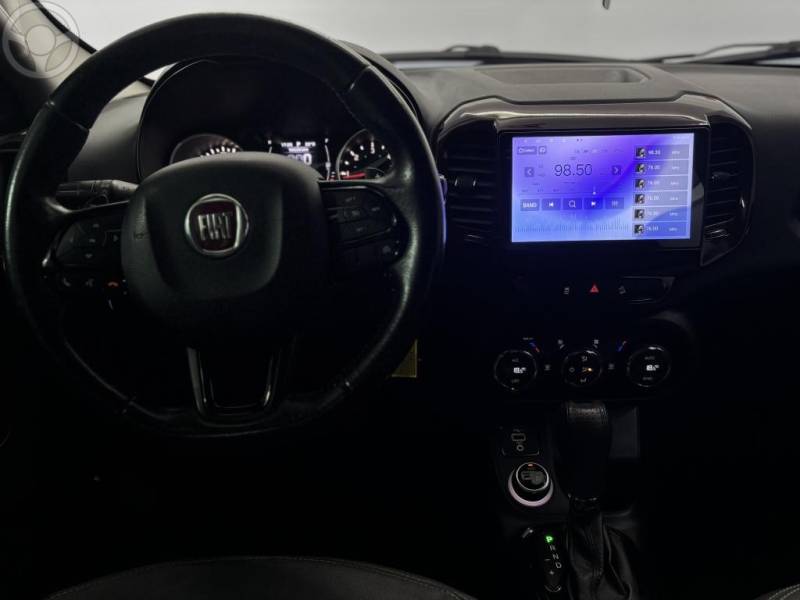 FIAT - TORO 2.0 16V TURBO DIESEL FREEDOM 4WD MANUAL - 2020/2020 - CINZA - R$ 102.900,00