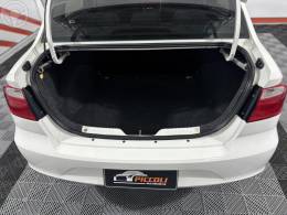 VOLKSWAGEN - VOYAGE 1.0 MI TRENDLINE 8V FLEX 4P MANUAL - 2014/2015 - BRANCA - R$ 43.900,00