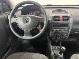 CHEVROLET - CORSA 1.4 MPFI MAXX 8V FLEX 4P MANUAL - 2011/2012 - BRANCA - R$ 34.900,00