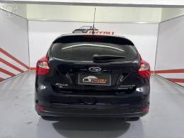 FORD - FOCUS 2.0 TITANIUM HATCH 16V FLEX 4P AUTOMÁTICO - 2015/2015 - PRETA - R$ 56.900,00