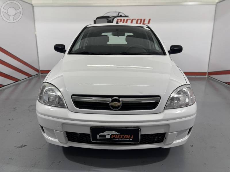 CHEVROLET - CORSA 1.4 MPFI MAXX 8V FLEX 4P MANUAL - 2011/2012 - BRANCA - R$ 34.900,00