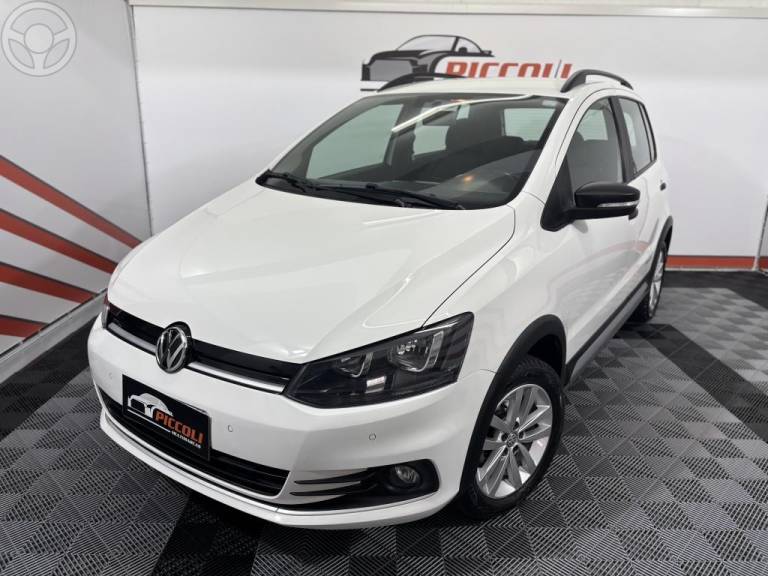 VOLKSWAGEN - FOX 1.0 MPI TRENDLINE 12V FLEX 4P MANUAL - 2016/2016 - BRANCA - R$ 55.500,00