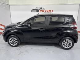 FIAT - MOBI 1.0 8V EVO FLEX LIKE. MANUAL - 2018/2019 - PRETA - R$ 45.900,00