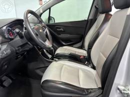 CHEVROLET - TRACKER 1.4 16V TURBO FLEX LTZ AUTOMÁTICO - 2017/2017 - PRATA - R$ 81.900,00