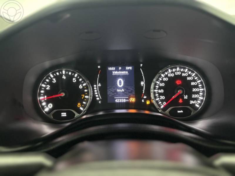JEEP - RENEGADE 1.3 SPORT T270 16V TURBO FLEX 4P AUTOMÁTICO - 2023/2023 - PRATA - R$ 103.900,00