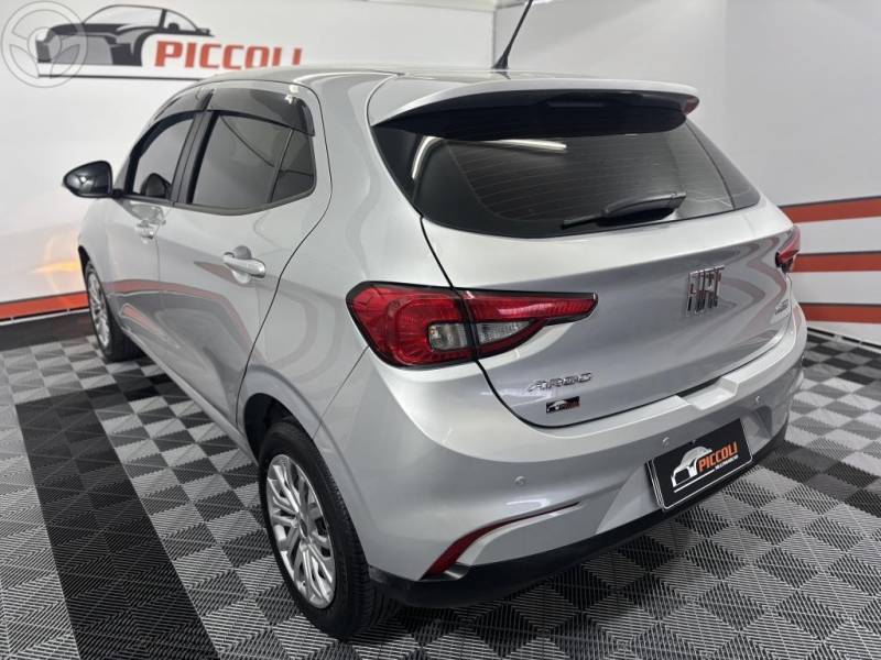 FIAT - ARGO 1.0 FIREFLY FLEX DRIVE MANUAL - 2021/2022 - PRATA - R$ 59.900,00