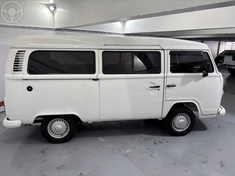 VOLKSWAGEN - KOMBI 1.4 MI STD 8V FLEX 4P MANUAL - 2009/2009 - BRANCA - R$ 69.900,00