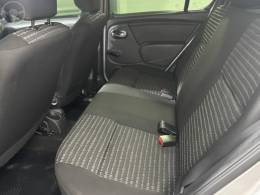 RENAULT - SANDERO 1.6 EXPRESSION 16V FLEX 4P MANUAL - 2013/2014 - PRATA - R$ 33.900,00