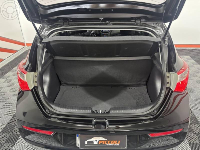 HYUNDAI - HB20 1.0 COMFORT PLUS 12V FLEX 4P MANUAL - 2016/2016 - PRETA - R$ 48.900,00