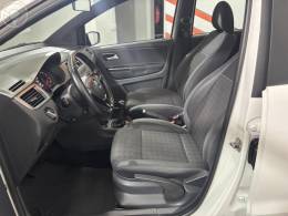 VOLKSWAGEN - FOX 1.0 MPI TRENDLINE 12V FLEX 4P MANUAL - 2016/2016 - BRANCA - R$ 55.500,00