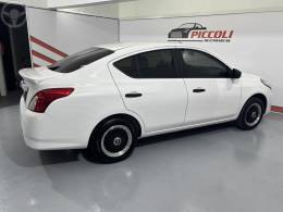 NISSAN - VERSA 1.6 16V FLEXSTART V-DRIVE PREMIUM XTRONIC - 2021/2021 - BRANCA - R$ 65.900,00