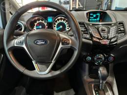 FORD - FIESTA 1.6 TITANIUM PLUS HATCH 16V FLEX 4P AUTOMÁTICO - 2016/2017 - BRANCA - R$ 59.900,00
