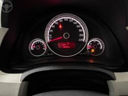 VOLKSWAGEN - UP 1.0 TSI MOVE UP 12V FLEX 4P MANUAL - 2016/2017 - BRANCA - R$ 61.900,00