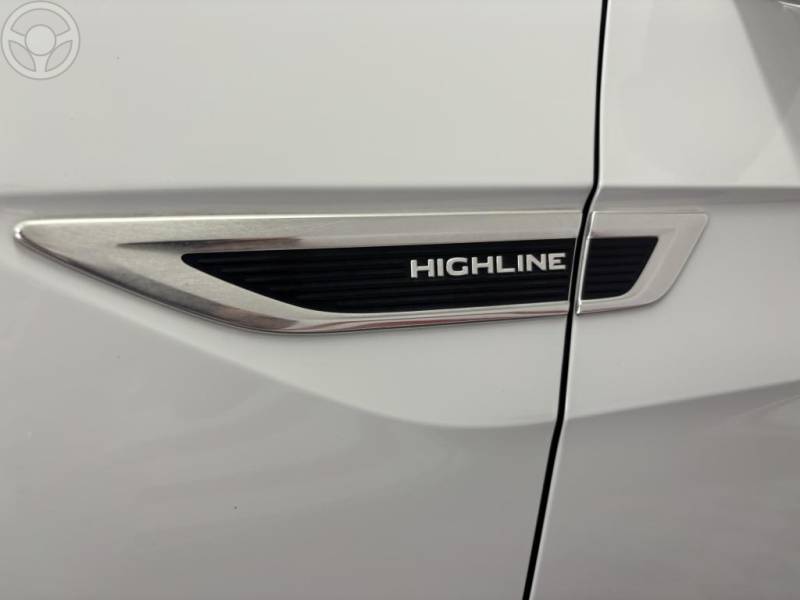 VOLKSWAGEN - T-CROSS 1.4 HIGHLINE TSI 16V FLEX 4P AUTOMÁTICO - 2021/2021 - BRANCA - R$ 112.900,00