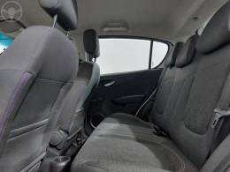 FIAT - PALIO 1.4 MPI ATTRACTIVE 8V FLEX 4P MANUAL - 2016/2017 - BRANCA - R$ 47.900,00