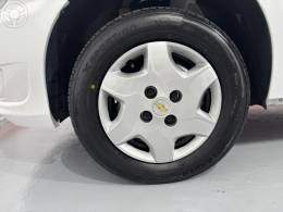 CHEVROLET - CELTA 1.0 MPFI LT 8V FLEX 4P MANUAL - 2013/2014 - BRANCA - R$ 35.500,00