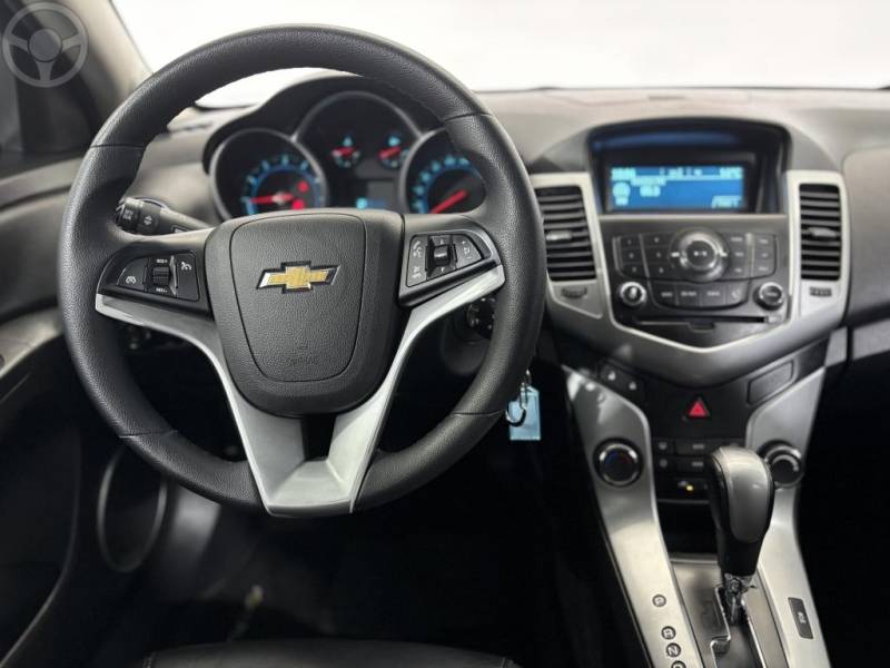 CHEVROLET - CRUZE 1.8 LT 16V FLEX 4P AUTOMÁTICO - 2014/2014 - BRANCA - R$ 63.500,00