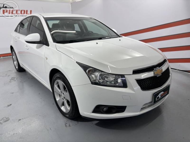 CHEVROLET - CRUZE 1.8 LT 16V FLEX 4P AUTOMÁTICO - 2014/2014 - BRANCA - R$ 63.500,00