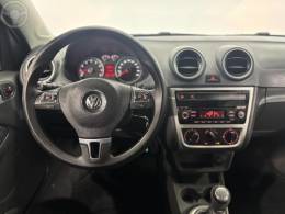 VOLKSWAGEN - VOYAGE 1.0 MI TRENDLINE 8V FLEX 4P MANUAL - 2014/2015 - BRANCA - R$ 43.900,00