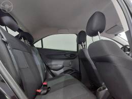 CHEVROLET - ONIX 1.0 MPFI JOY 8V FLEX 4P MANUAL - 2017/2018 - PRETA - R$ 49.900,00