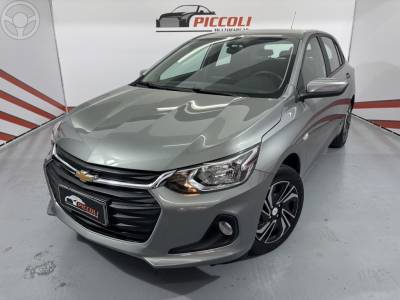 CHEVROLET - ONIX 1.0 LT2 FLEX 4P MANUAL - 2024/2025 - PRATA - R$ 76.900,00