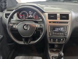 VOLKSWAGEN - FOX 1.0 MPI TRENDLINE 12V FLEX 4P MANUAL - 2016/2016 - BRANCA - R$ 55.500,00