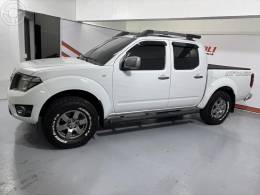 NISSAN - FRONTIER 2.5 SE ATTACK 4X4 CD TURBO ELETRONIC DIESEL 4P MANUAL - 2014/2014 - BRANCA - R$ 96.900,00