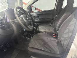 FIAT - MOBI 1.0 8V EVO FLEX LIKE. MANUAL - 2022/2023 - BRANCA - R$ 52.900,00