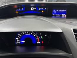 HONDA - CIVIC 2.0 LXR 16V FLEX 4P AUTOMÁTICO - 2013/2014 - CINZA - R$ 75.900,00