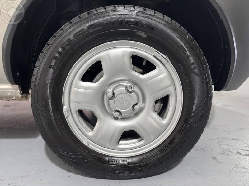 FORD - ECOSPORT 1.6 XLS 8V 4P MANUAL - 2006/2007 - PRATA - R$ 33.900,00