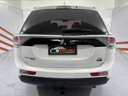 MITSUBISHI - OUTLANDER 3.0 GT 4X4 V6 24V 4P AUTOMÁTICO - 2014/2014 - BRANCA - R$ 78.900,00