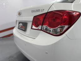 CHEVROLET - CRUZE 1.8 LT 16V FLEX 4P AUTOMÁTICO - 2014/2014 - BRANCA - R$ 64.900,00
