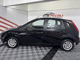 FORD - FIESTA 1.0 MPI HATCH 8V FLEX 4P MANUAL - 2012/2013 - PRETA - R$ 30.900,00