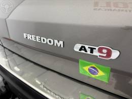 FIAT - TORO 2.0 16V TURBO DIESEL FREEDOM 4WD MANUAL - 2020/2020 - CINZA - R$ 102.900,00