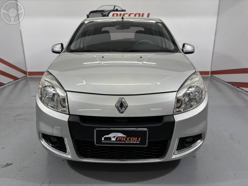 RENAULT - SANDERO 1.6 EXPRESSION 16V FLEX 4P MANUAL - 2011/2012 - PRATA - R$ 34.500,00