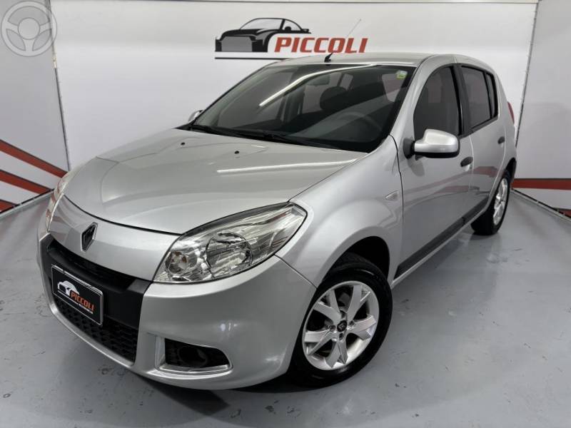 RENAULT - SANDERO 1.6 EXPRESSION 16V FLEX 4P MANUAL - 2011/2012 - PRATA - R$ 34.500,00