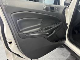 FORD - ECOSPORT 1.5 TIVCT FLEX FREESTYLE MANUAL - 2018/2019 - BRANCA - R$ 74.900,00